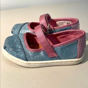 Toms Mary Jane Powder Blue and Pink Glitter Shoes Toddler Girl Size 6